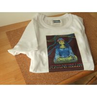 水晶球占い絵柄のTシャツ