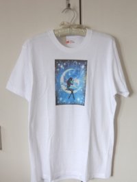 フェアリー＆ムーン絵柄のＴシャツ